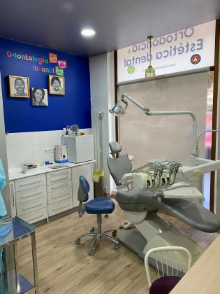 Clínica Dental en Madrid 2 imagen de Clinica dental Salud Natural One especialistas en retirada de amalgamas e implantes dentales